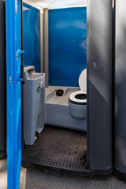 Best Portable bathroom rental  in South Paris, ME